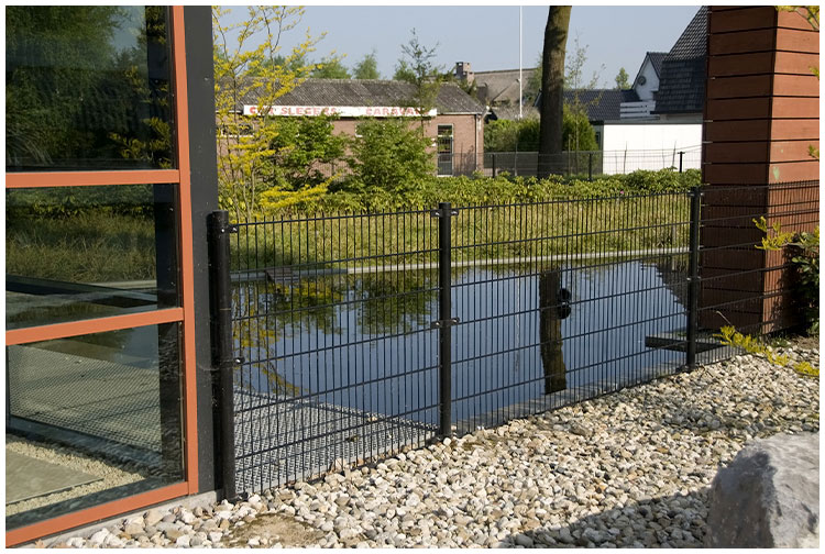 The Introduction of Application of Welded Wire Mesh in Landscaping